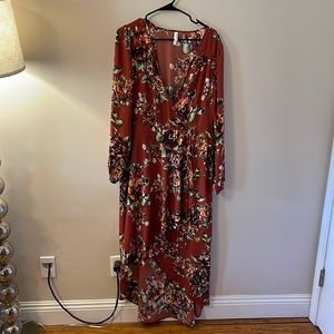 NWOT Floral Rust Hi-Low Maxi Dress